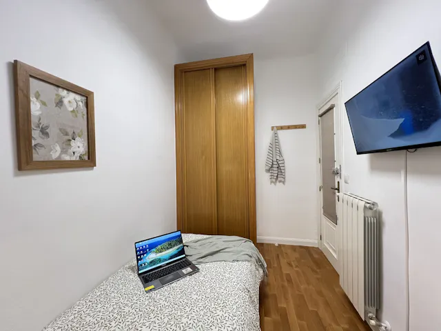 Private room in Calle de la Abada, Madrid (1677488) room image 2