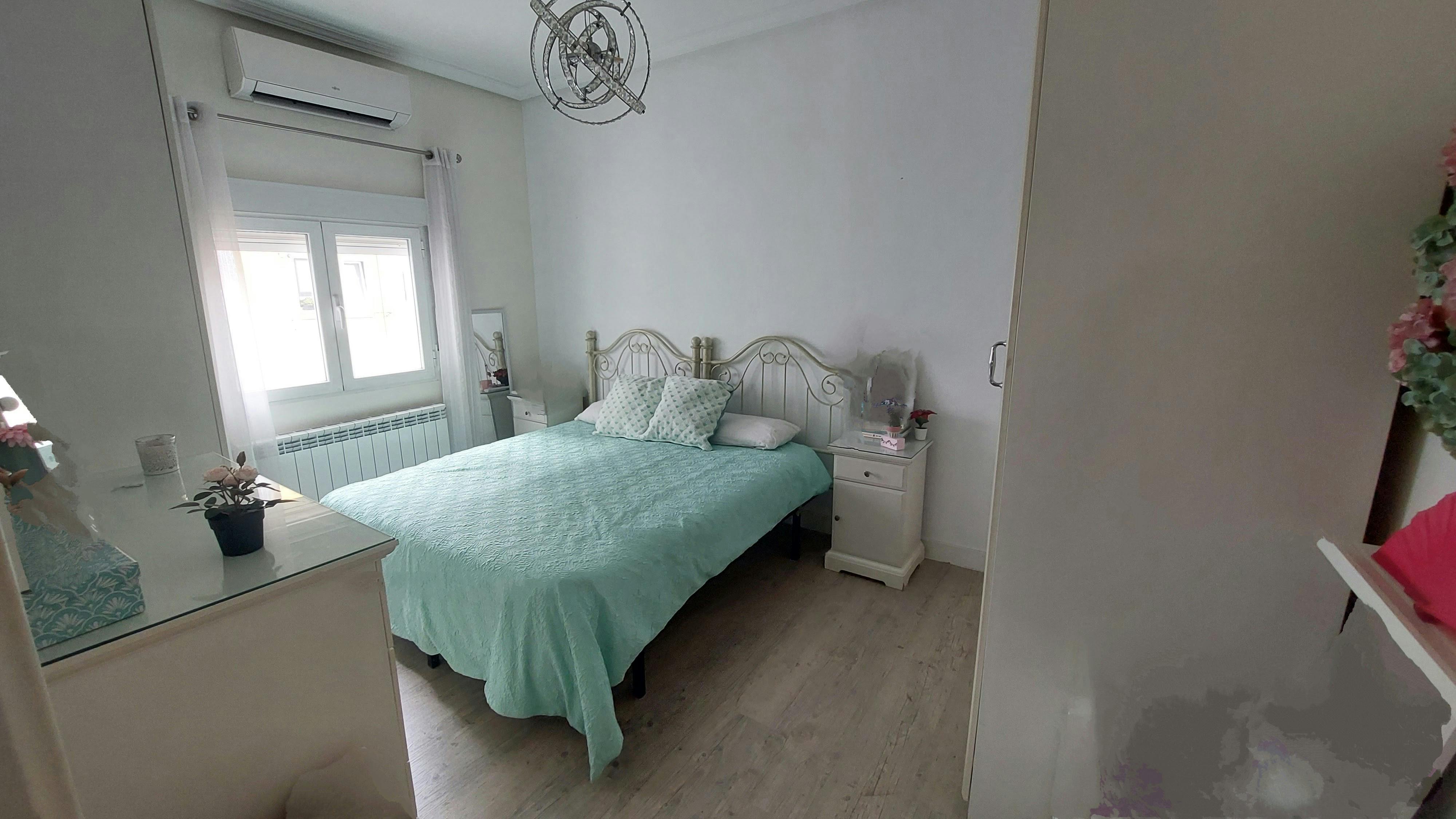 Habitación privada en alquiler por 575 € al mes en Madrid, Calle de Antonio López