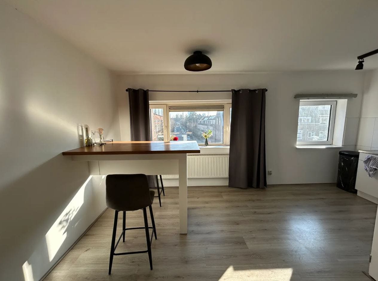 公寓 正在以 €1,000 的月租出租，其位于 Rotterdam, Gerard Scholtenstraat