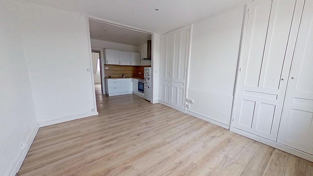 Appartement te huur voor € 580 per maand in Le Havre, Rue Docteur Vigné