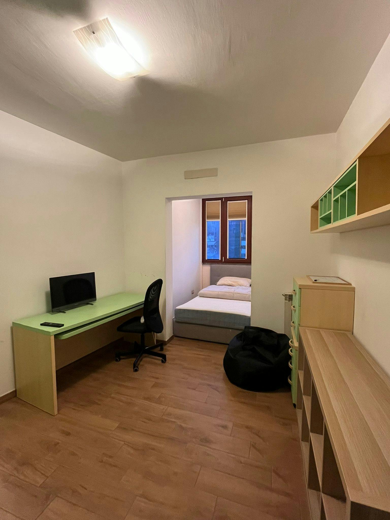 Private room for rent for €550 per month in Rome, Viale Londra