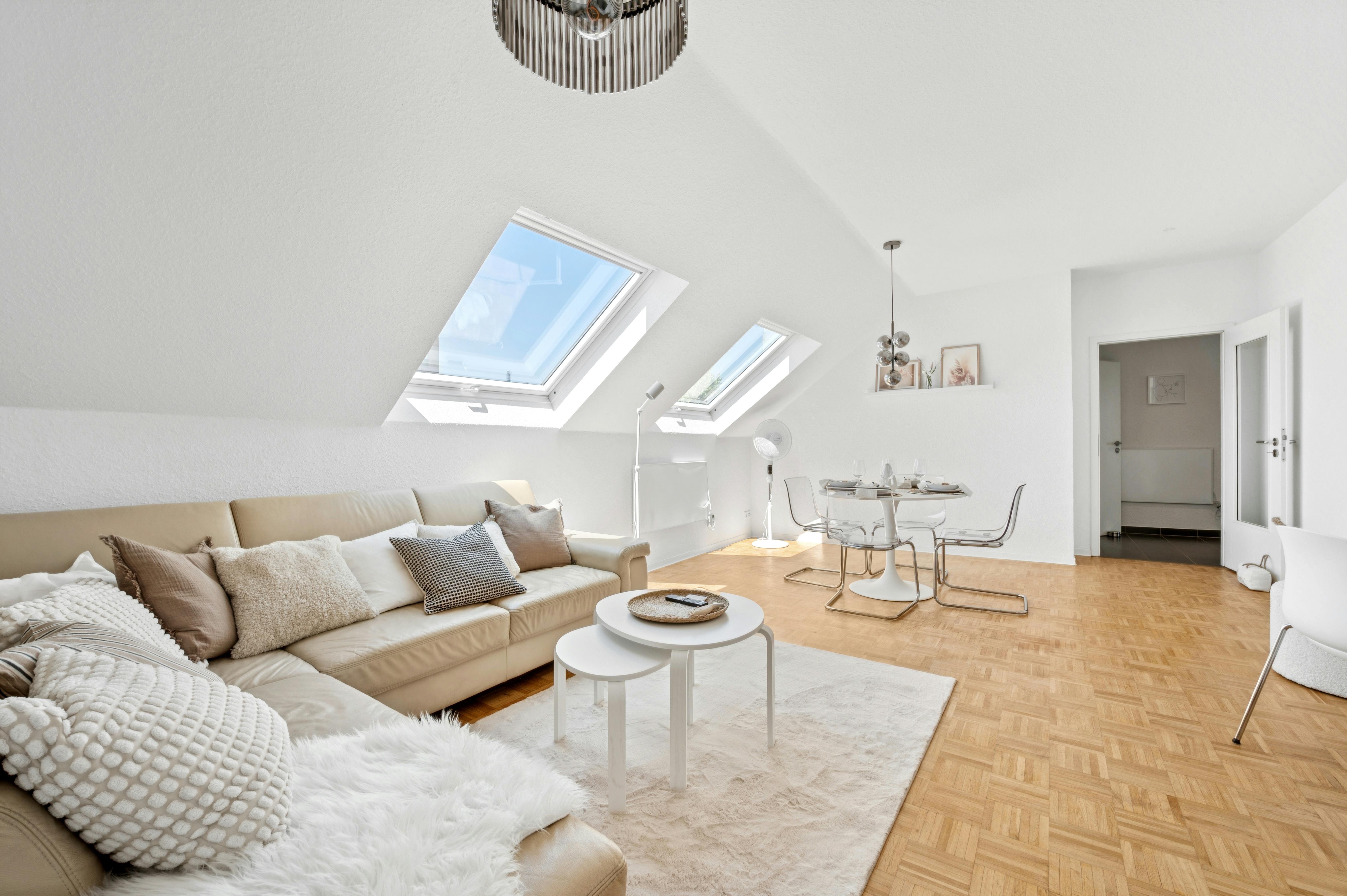 Apartament de închiriat pentru 1.870 EUR pe lună în Düsseldorf, Volmerswerther Straße