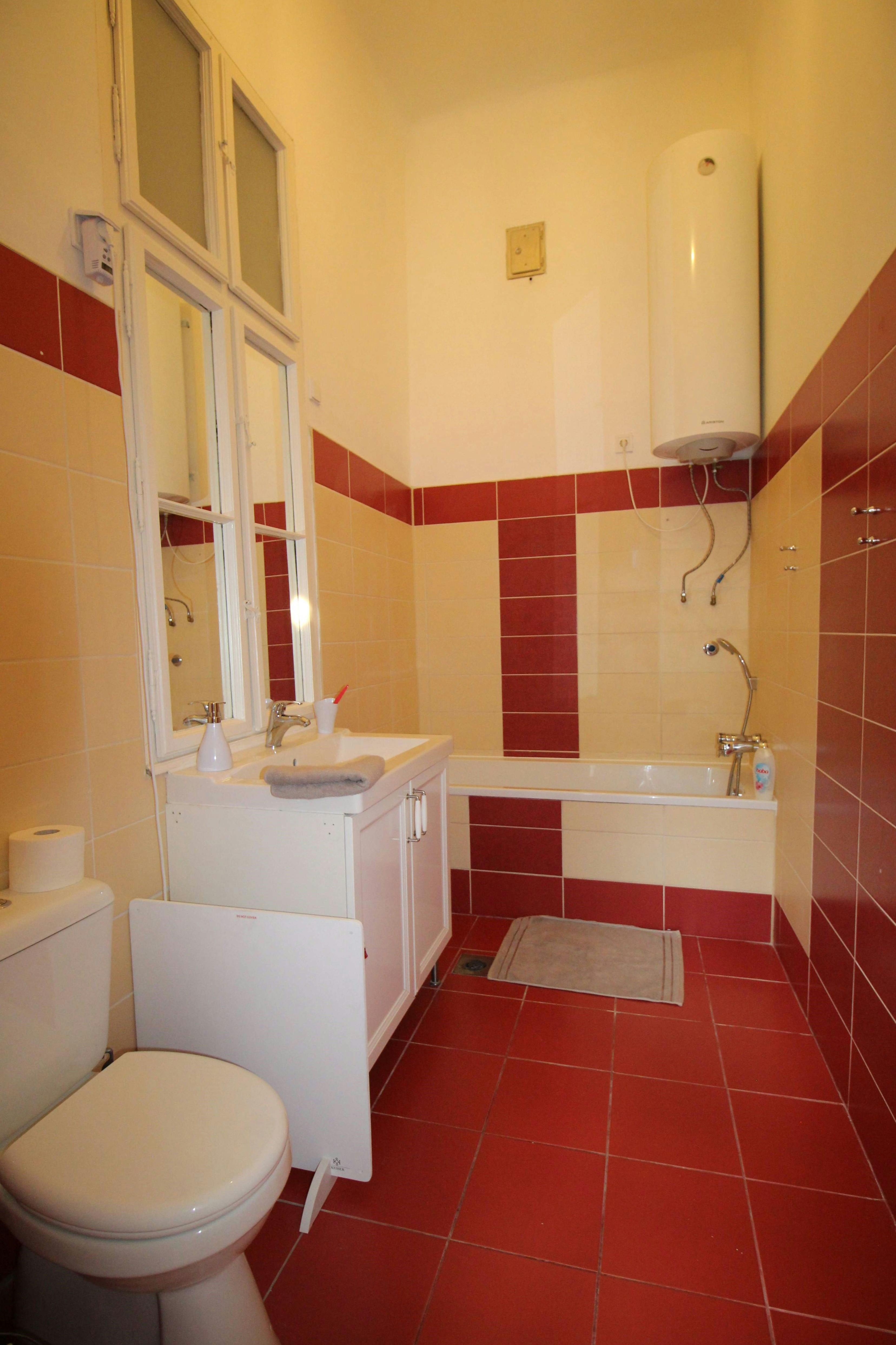 Apartment Budapest, 2 beds — photo 9