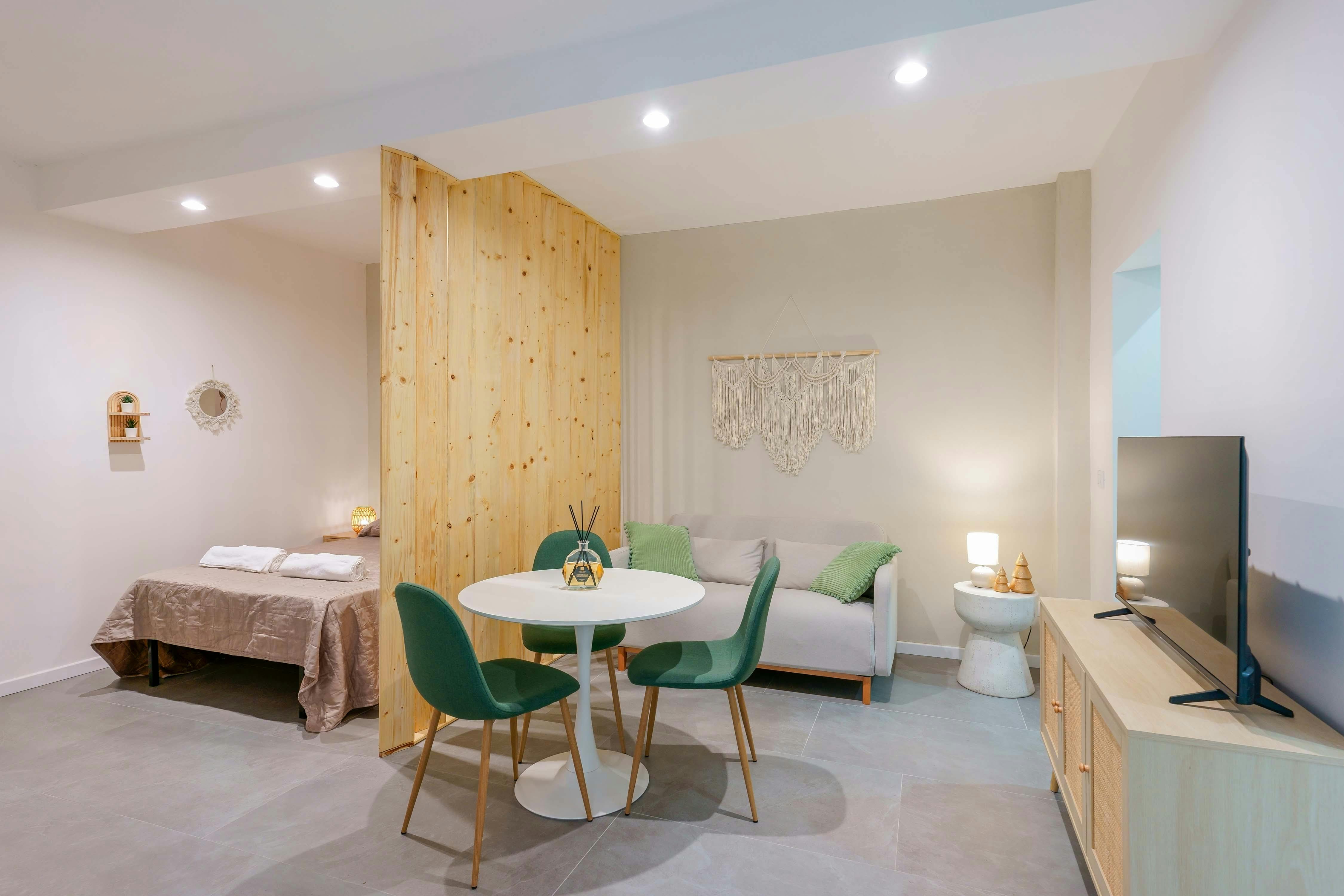 Appartamento in affitto a 1700 € al mese a Bologna, Via Emilia Levante