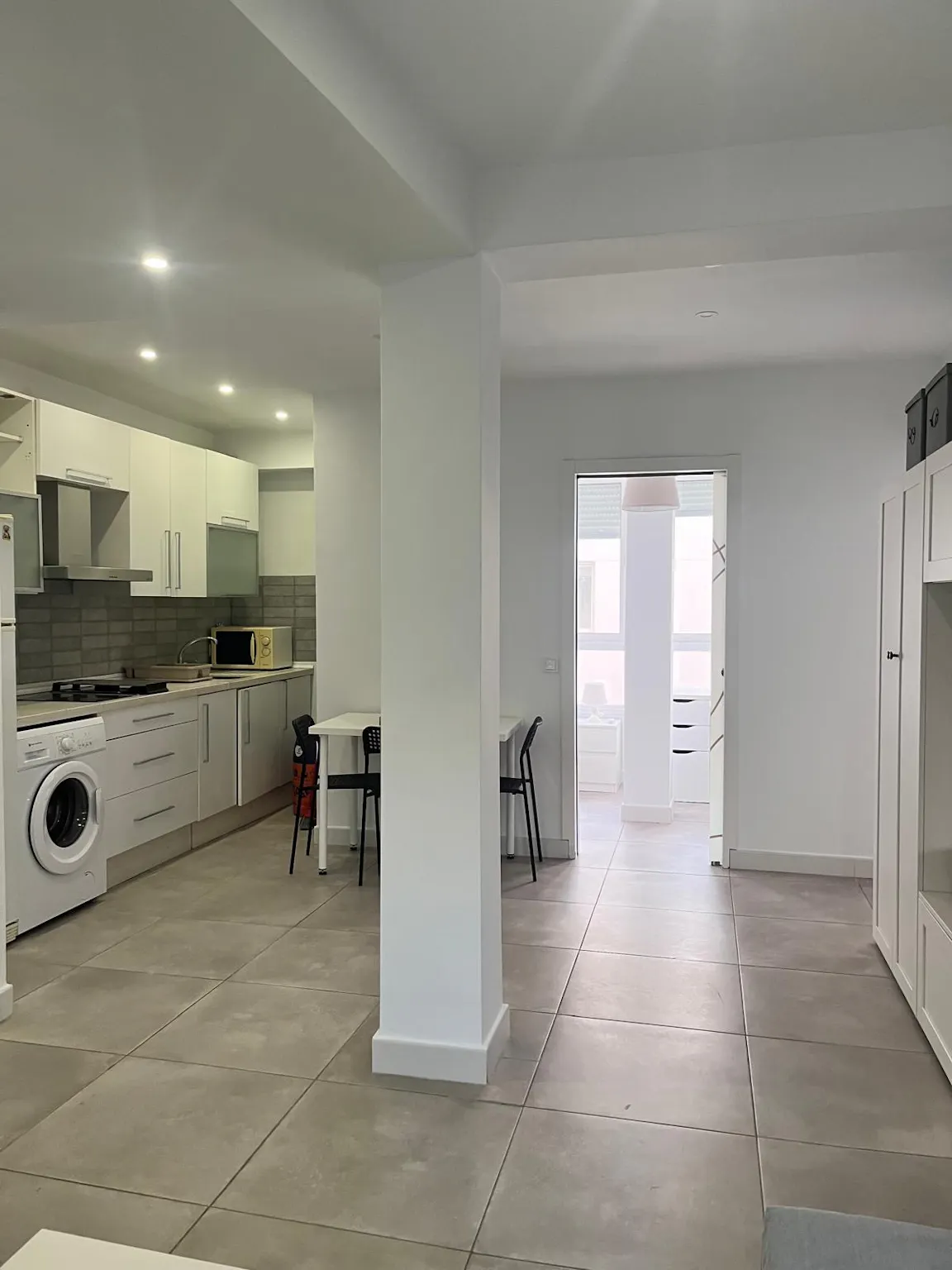 Plaza Luis Cernuda, Sevilla preview