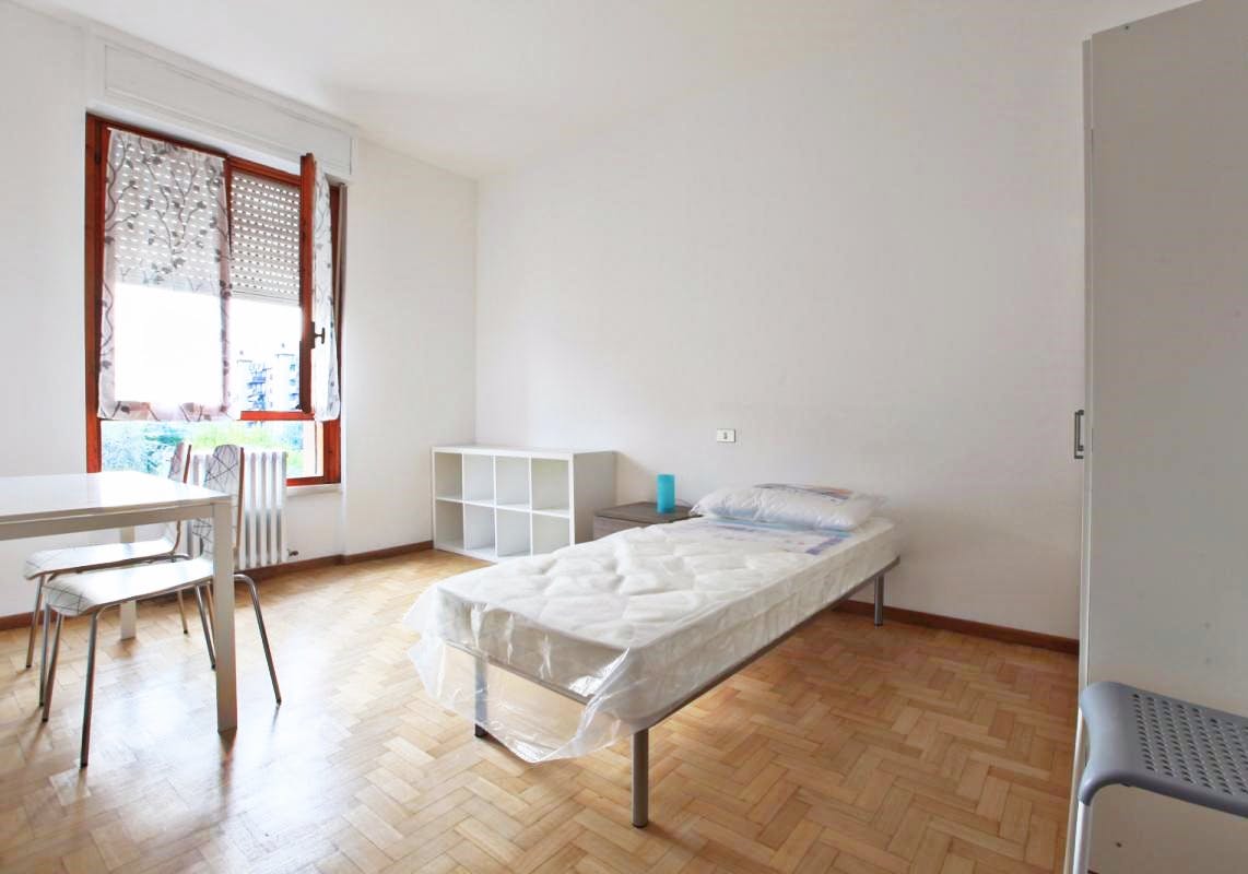 Single room Milan, 1 bed, 14m² — photo 1