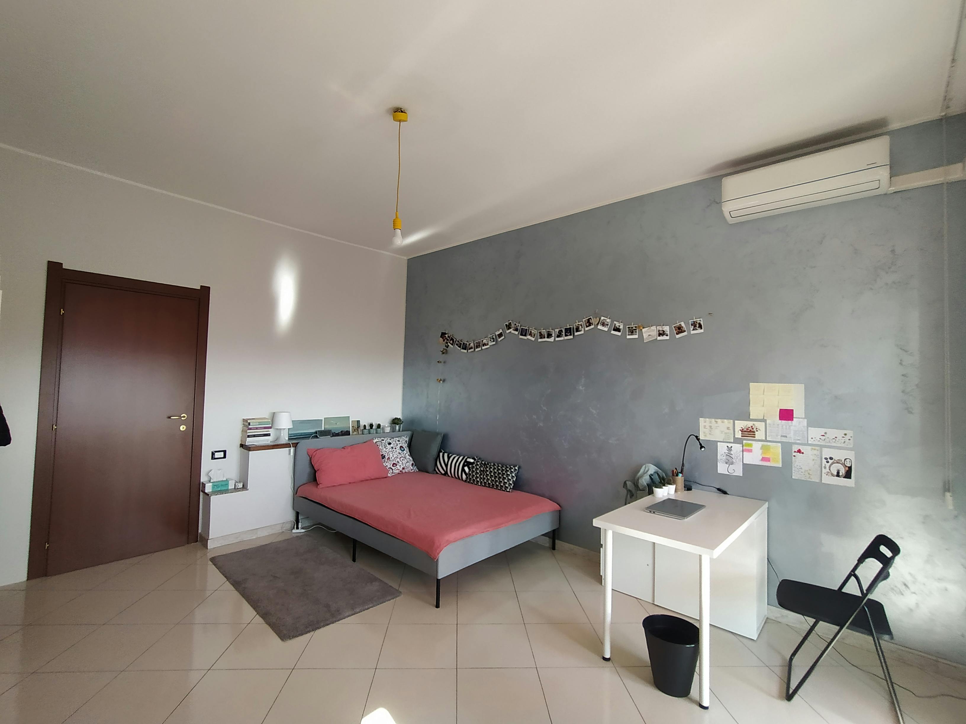 Single room Corsico, 1 bed, 23m² — photo 1
