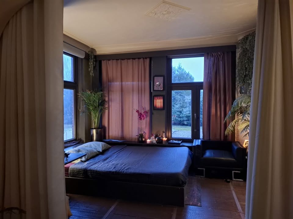 Appartement à louer pour 1 800 €/mois à Antwerpen, Vijverlaan