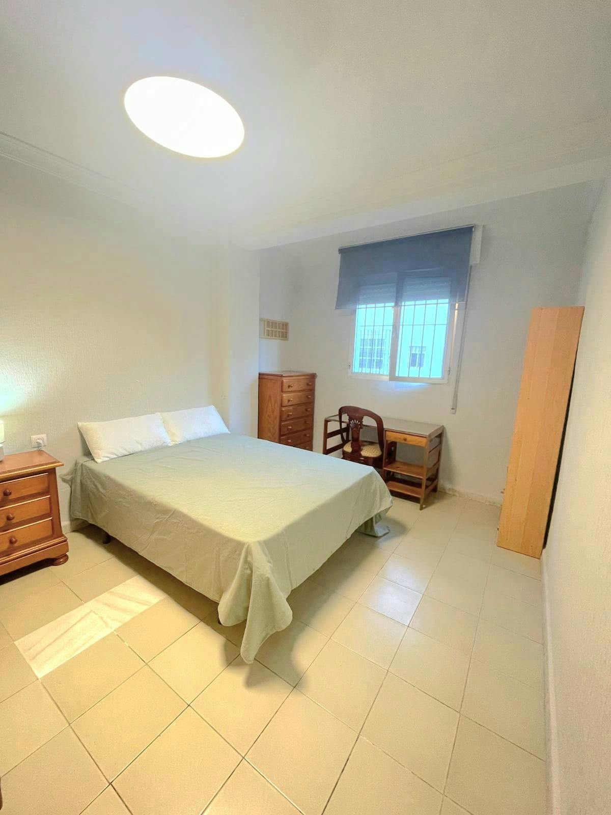 Single room Sevilla, 1 bed, 9m² — photo 8