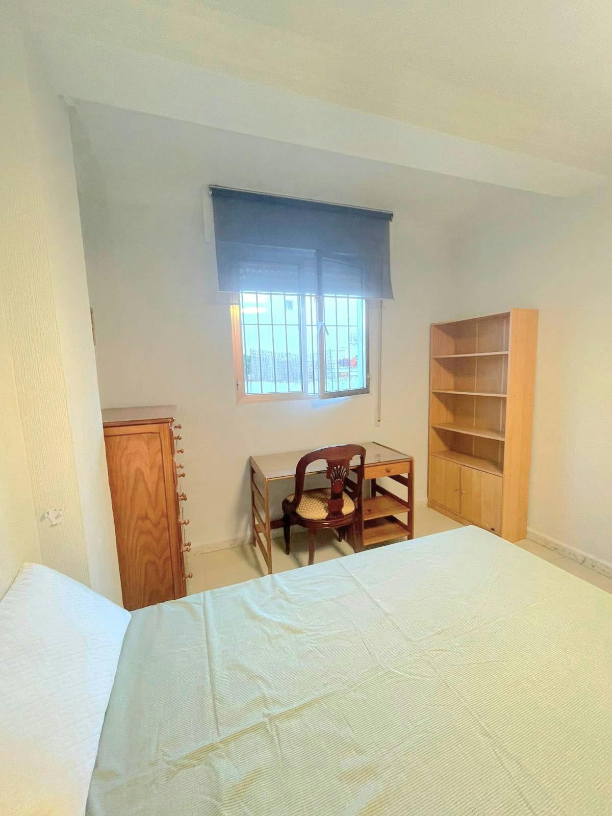 Single room Sevilla, 1 bed, 9m² — photo 10