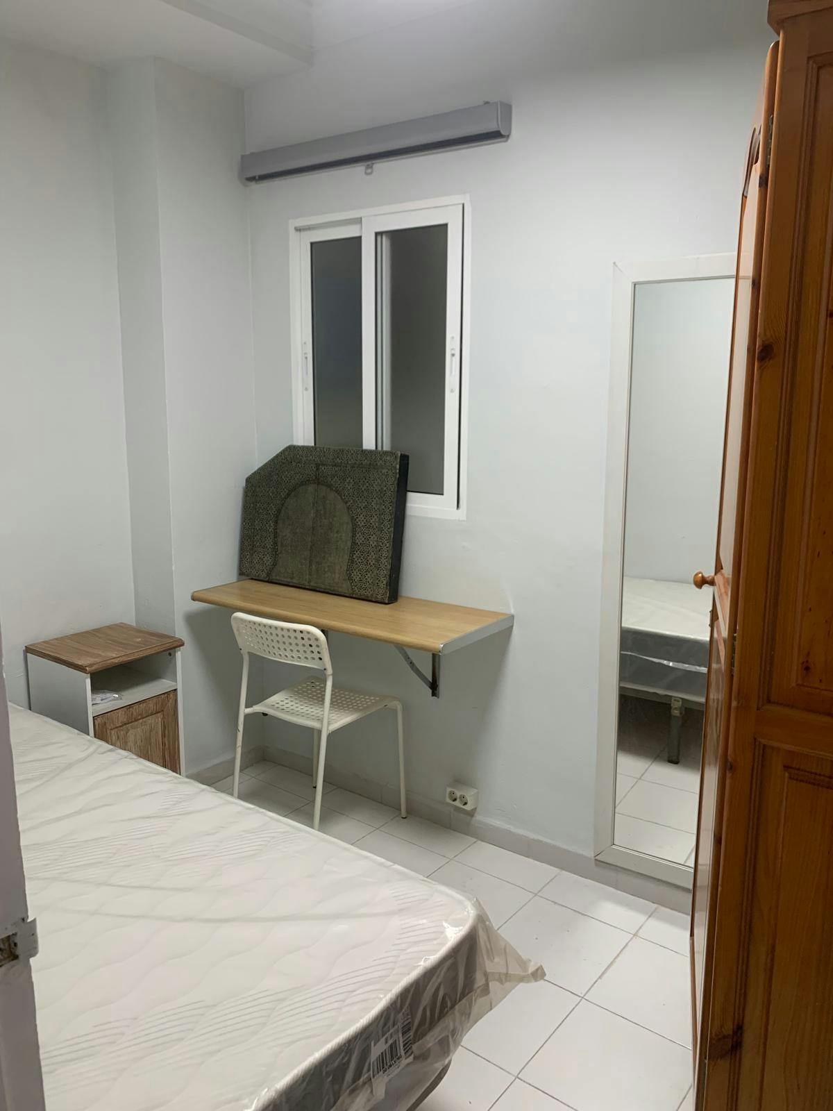 Single room Sevilla, 1 bed, 9m² — photo 2