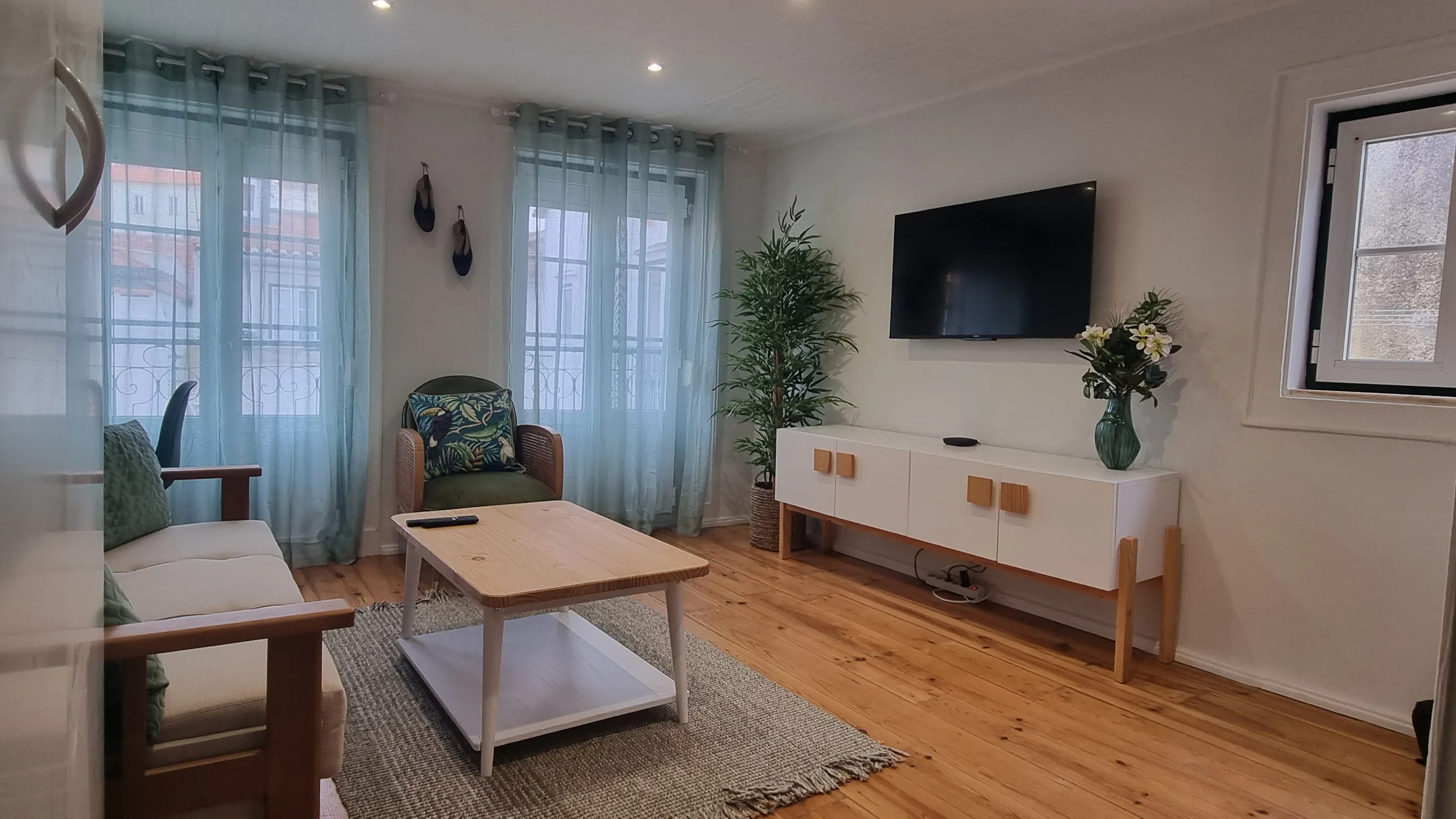 1-Bedroom Apartment in Beco da Cardosa, Lisbon (1678054) ROOM 2