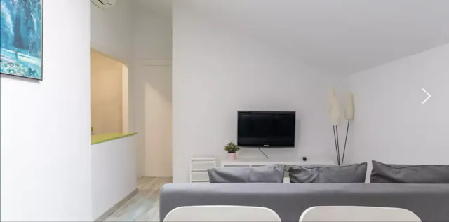 1-Bedroom Apartment in Plaza de Tirso de Molina, Madrid (1678075) room image 2
