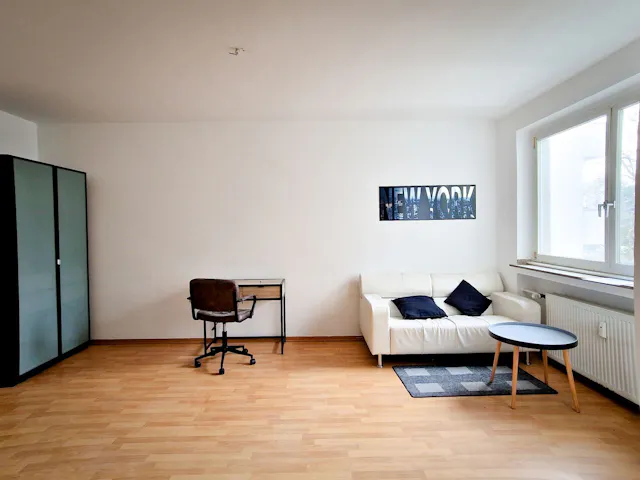 Apartment in Parkstraße, Düsseldorf (1678080) room image 1