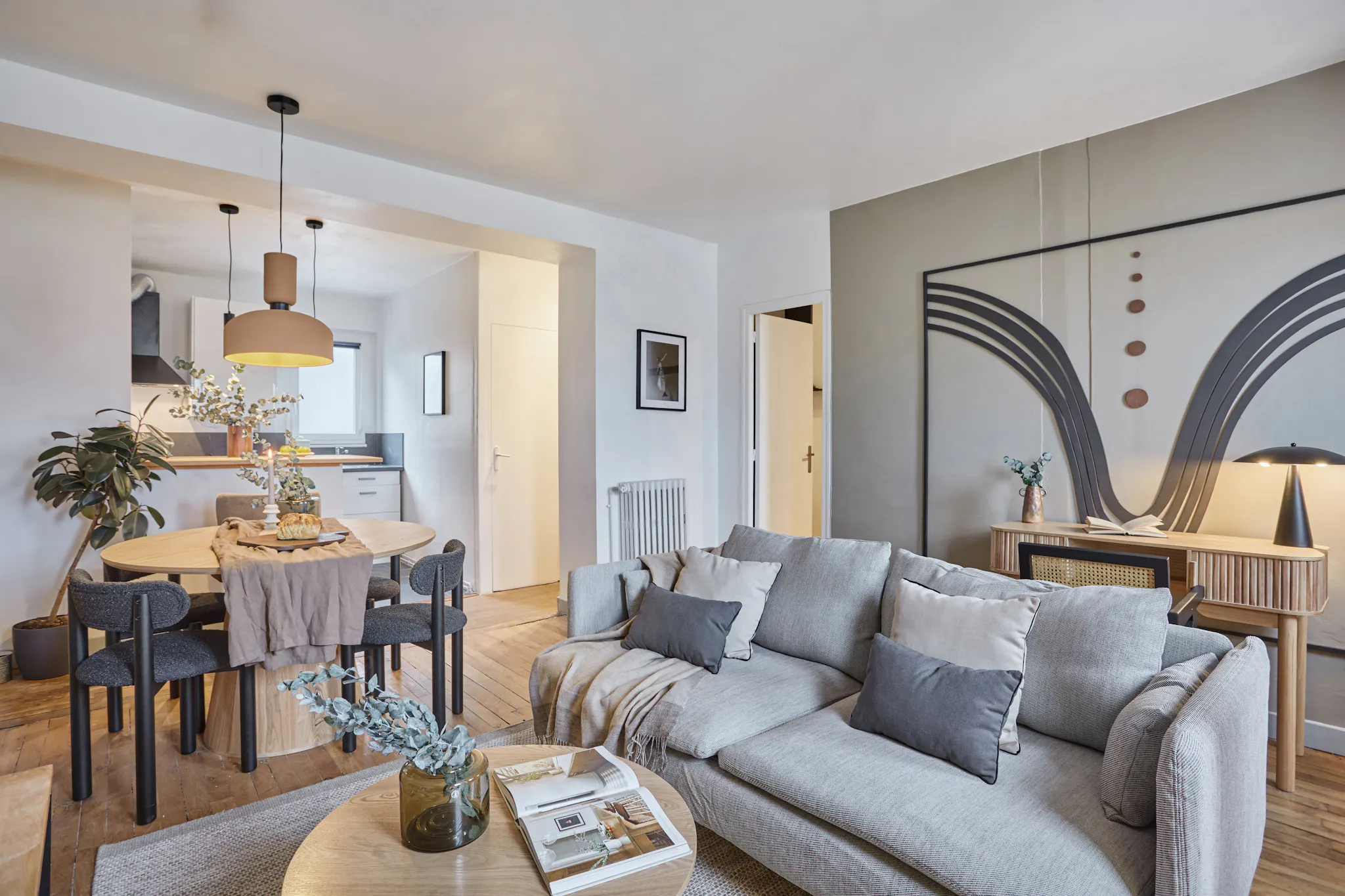 Rue Violet, Paris preview