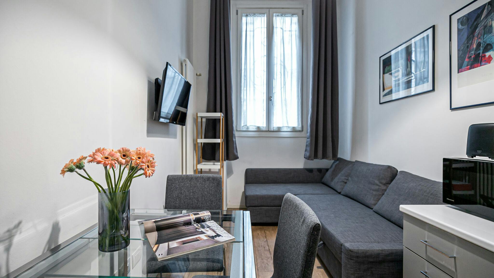 Apartment for rent for €1 per month in Milan, Via Macedonio Melloni
