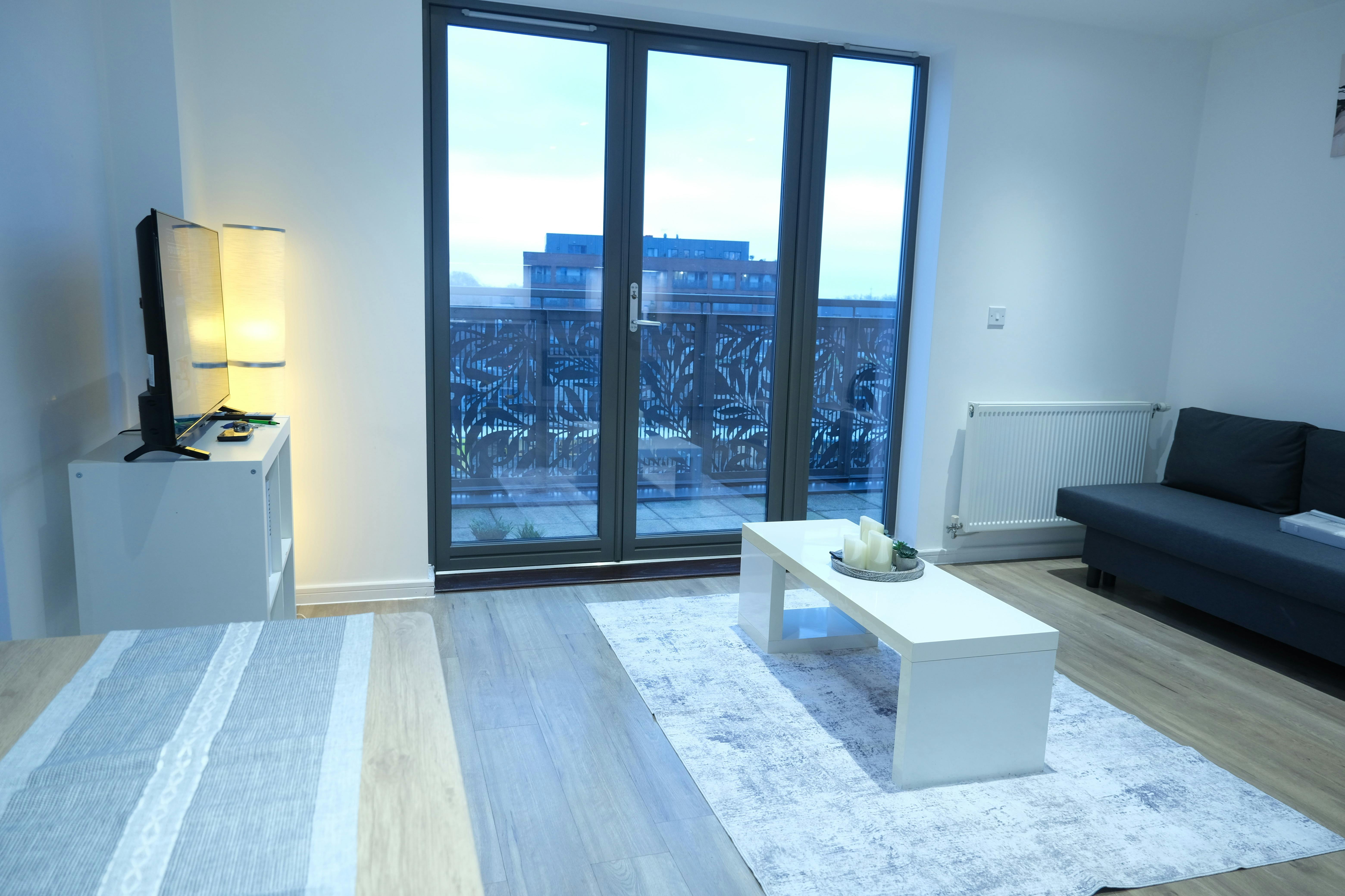 Apartment for rent for £4,336 per month in London, Fife Road