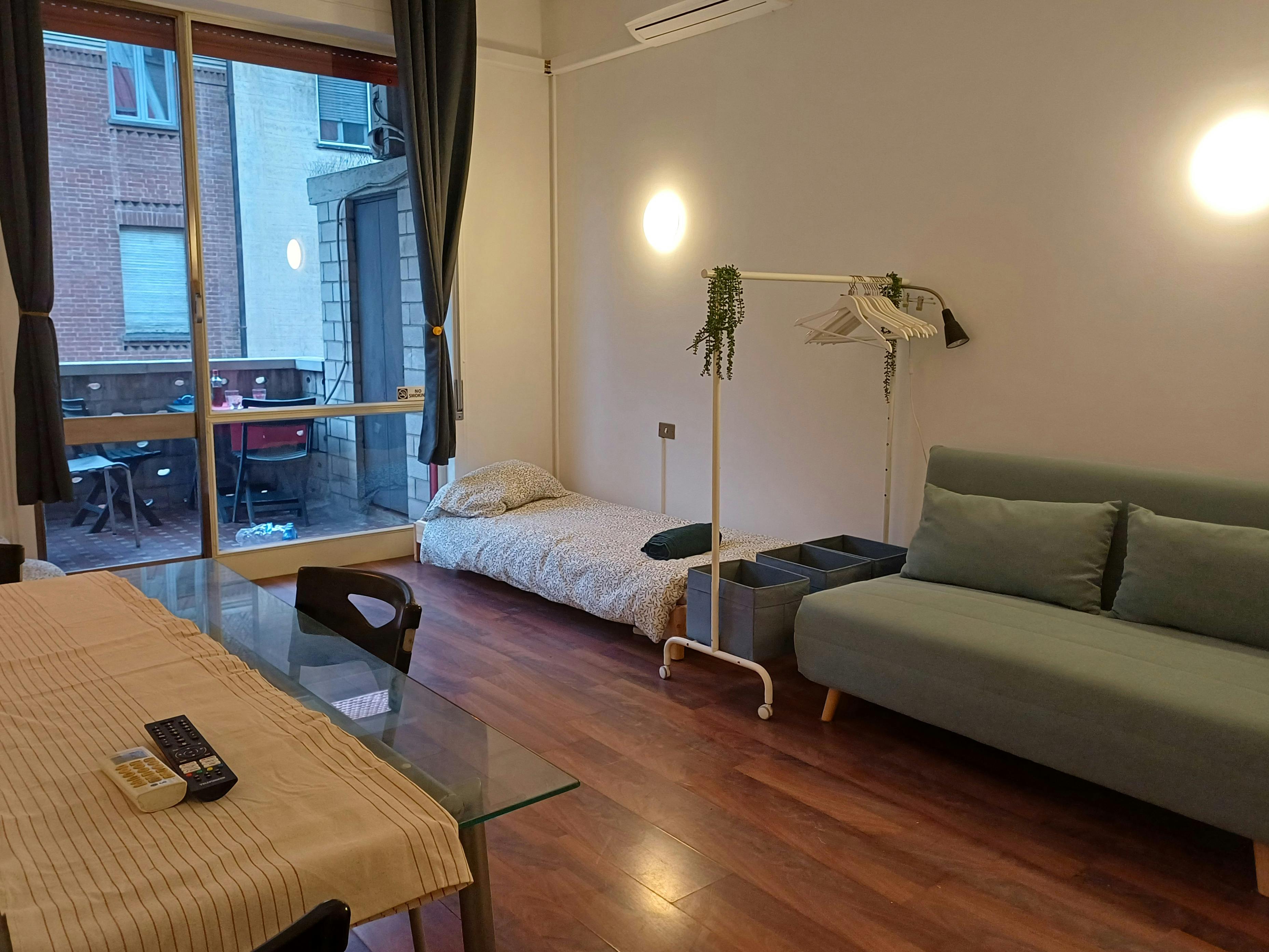 Double room Turin, 1 bed, 10m² — photo 9