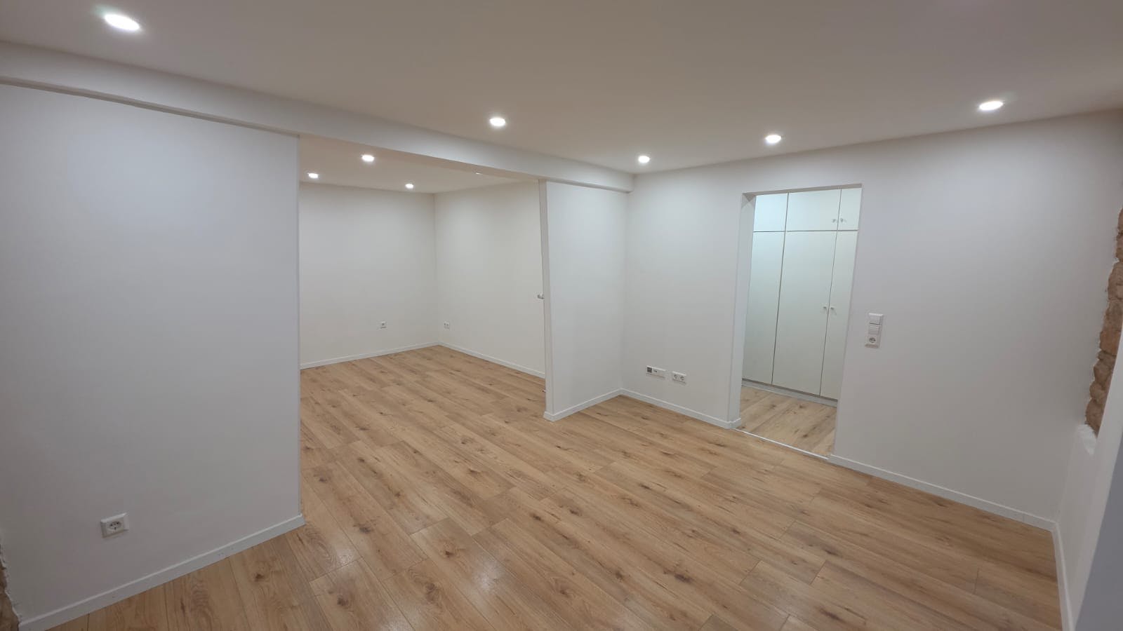 Apartment for rent for €1,690 per month in Dossenheim, Rathausstraße