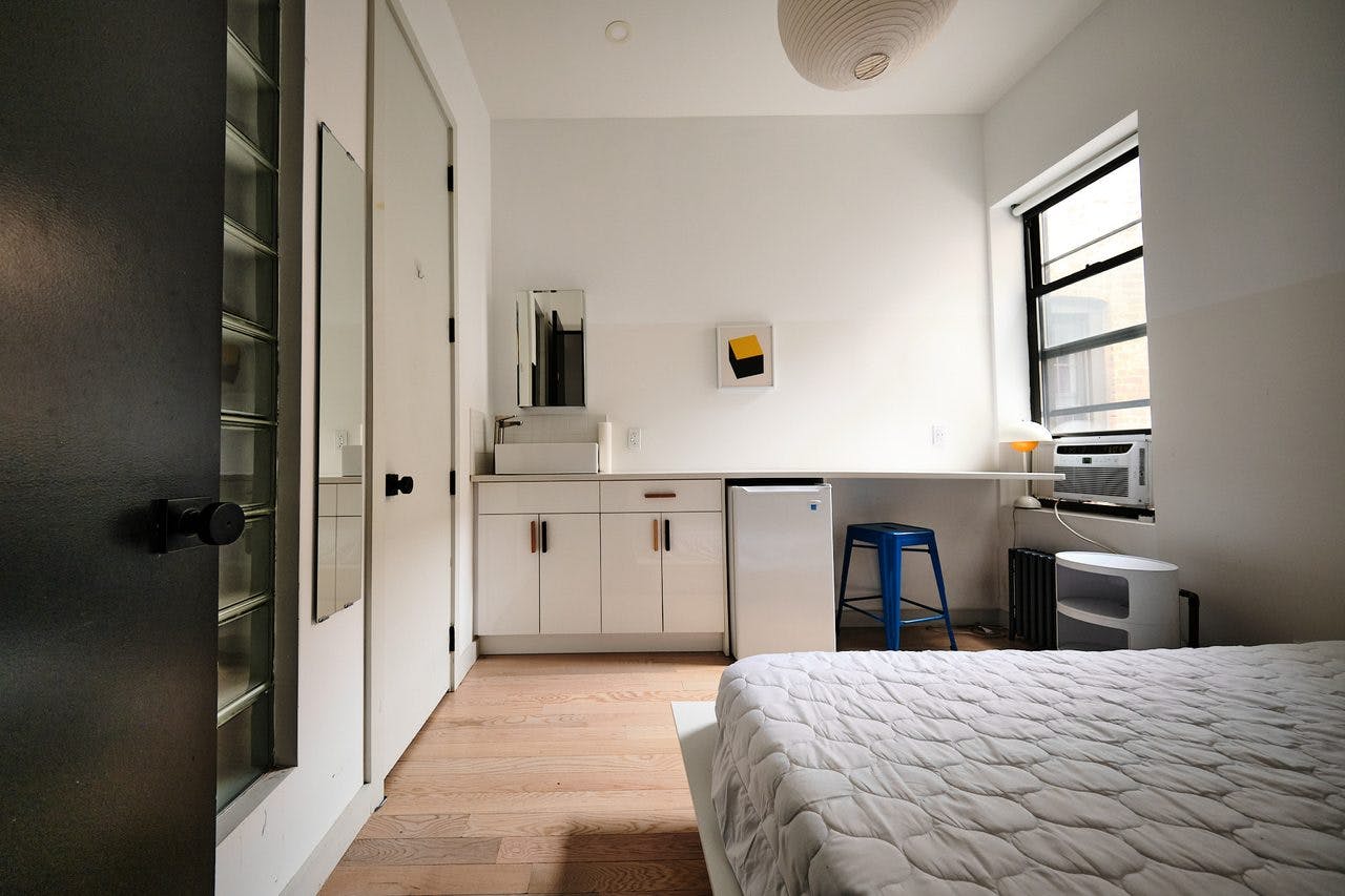 Linden Street, Queens County,  preview