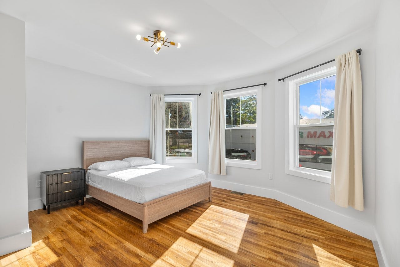 Private room for rent for $1,341 per month in Boston, Walnut Park