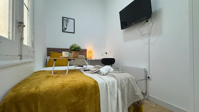 Private room in Calle de Caravaca, Madrid (1678394) room image 3
