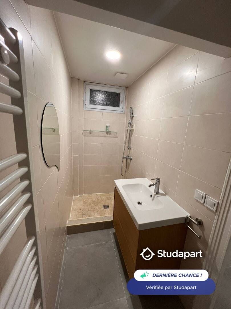 Apartment for rent for €900 per month in Bagneux, Avenue Aristide Briand