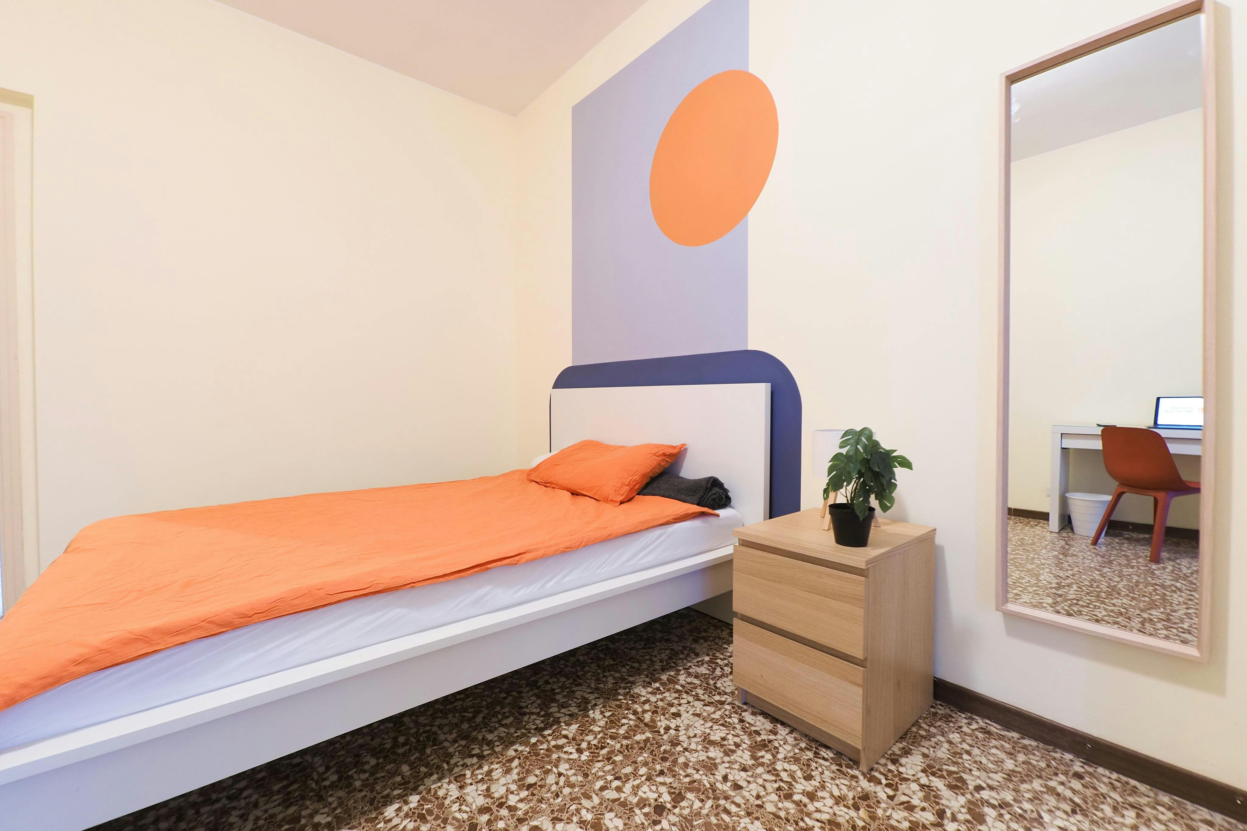 Single room Tel Aviv-Yafo, 1 bed, 24m² — photo 3