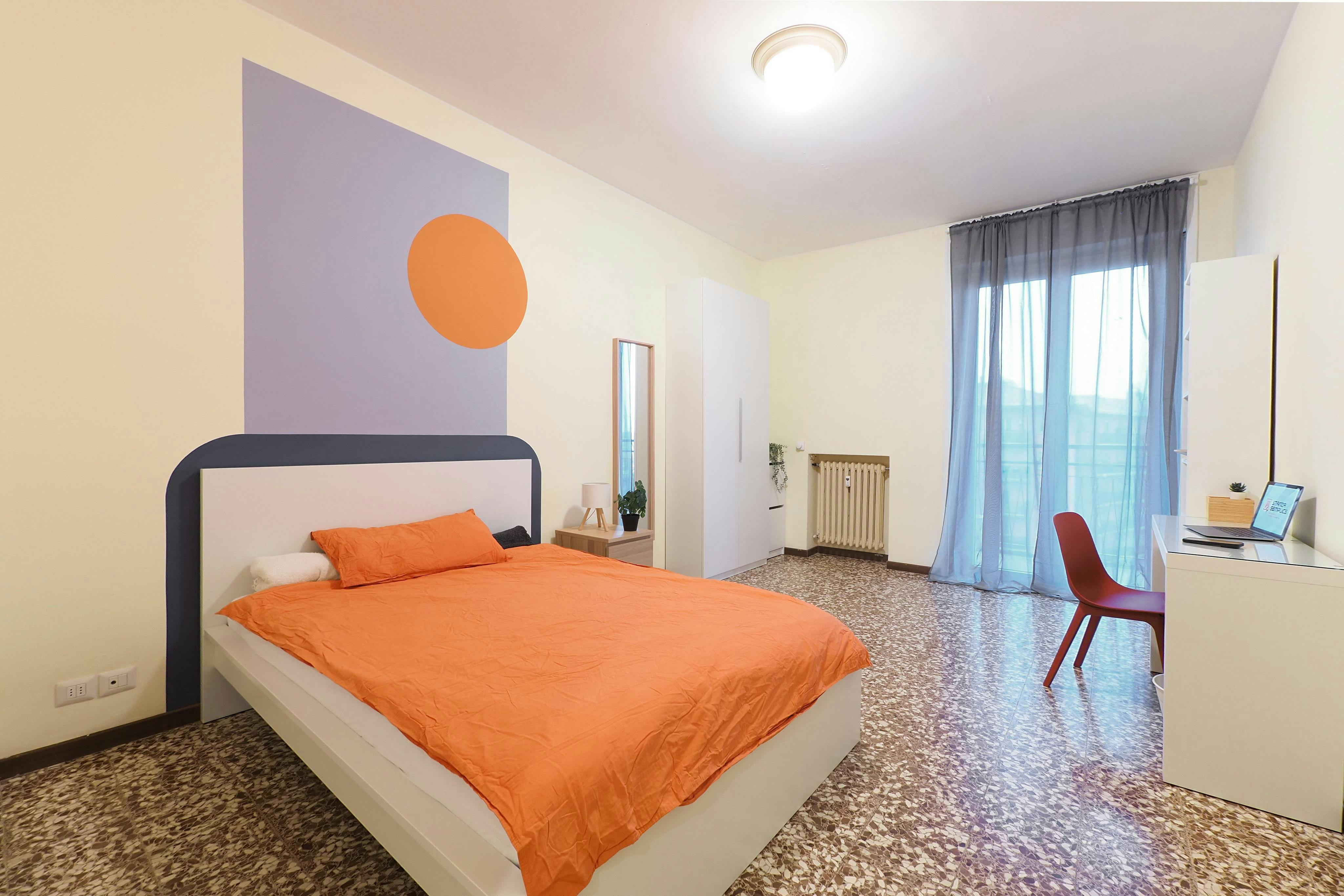 Private room for rent for €790 per month in Tel Aviv-Yafo, Largo Tel Aviv