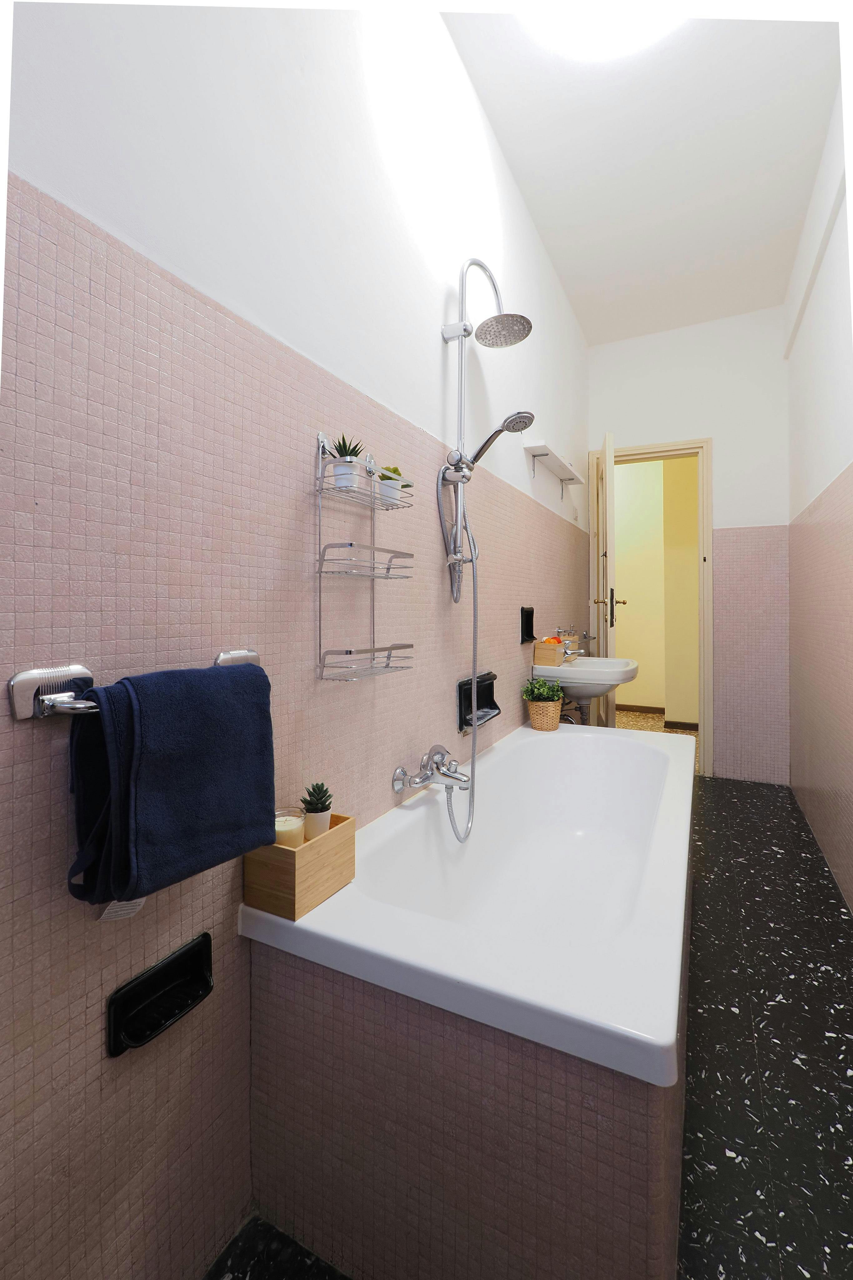 Single room Tel Aviv-Yafo, 1 bed, 24m² — photo 9