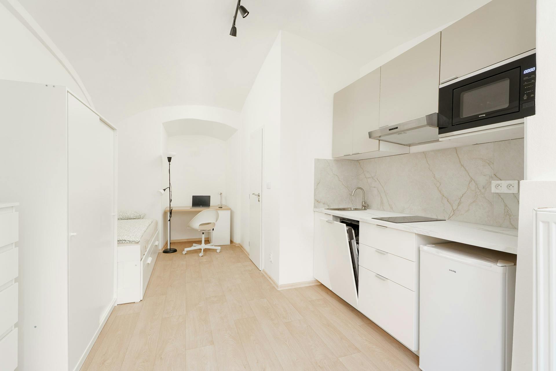 Apartment Hlavní Město Praha — photo 4