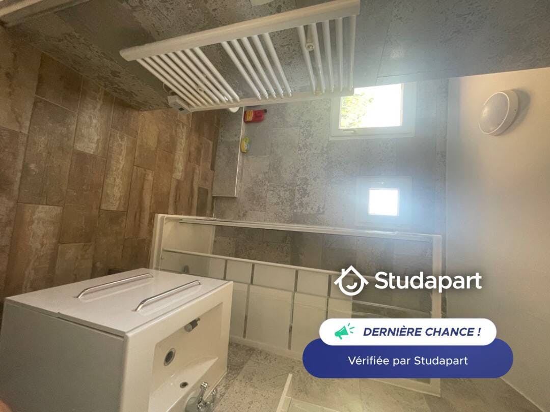 Apartment for rent for €600 per month in Gardanne, Chemin de la Bonde