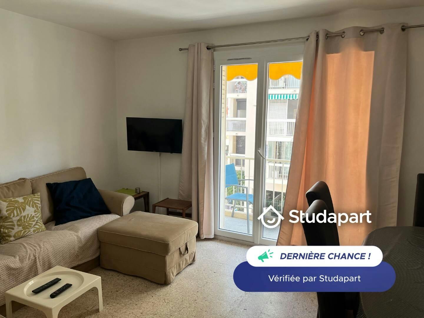 Apartment for rent for €1,500 per month in Antibes, Rue Bricka