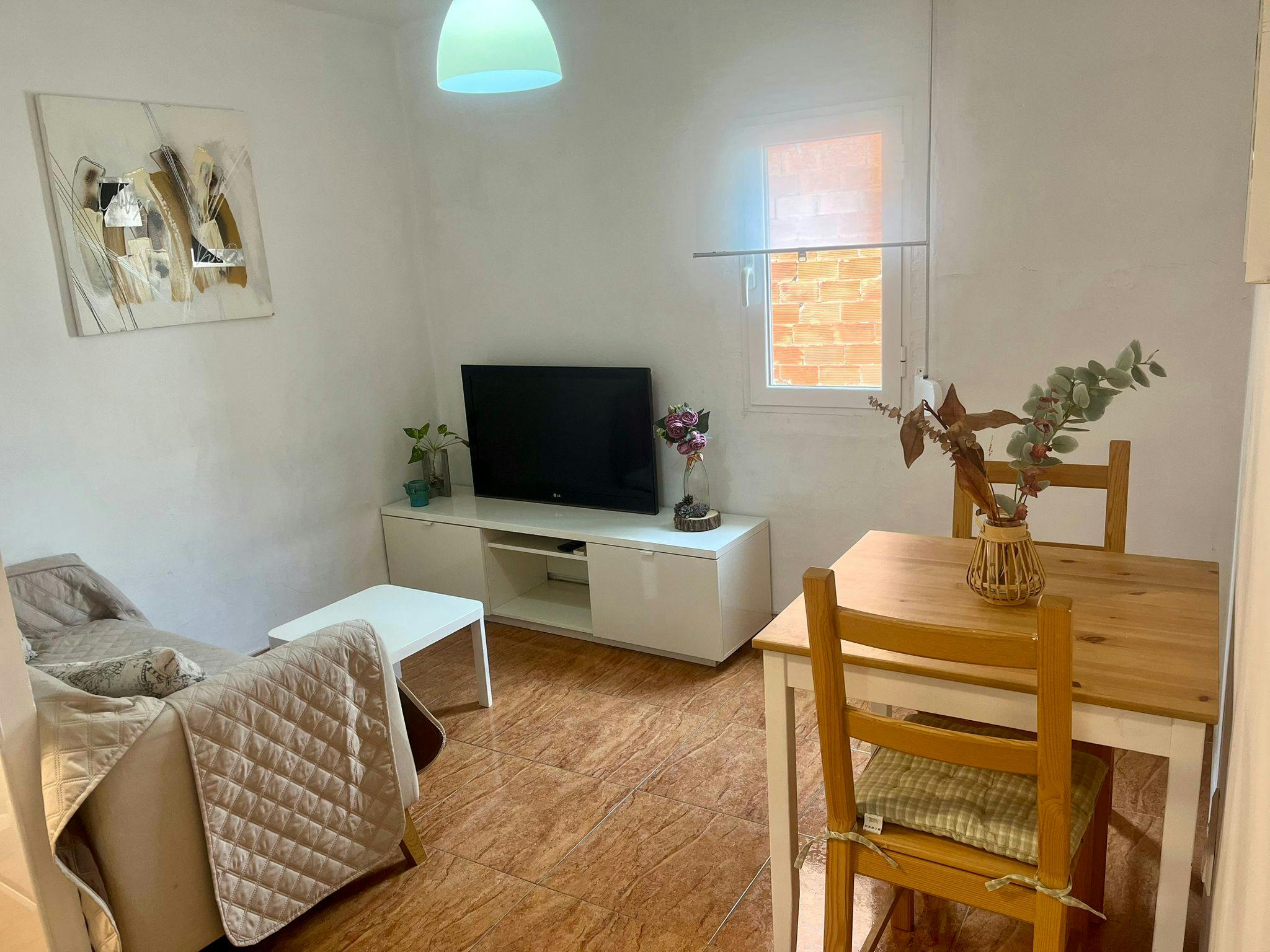  Wohnheim zu mieten für 900 € pro Monat in L'Hospitalet de Llobregat, Carrer de Ferré