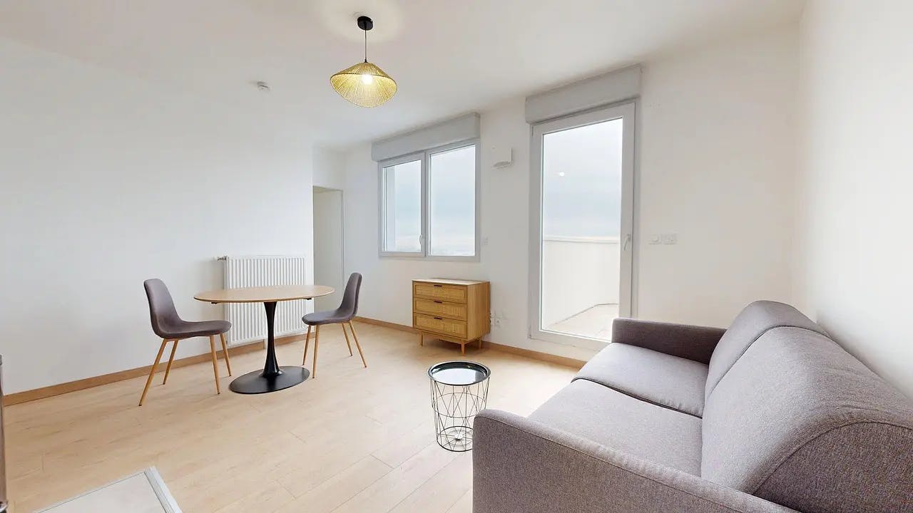 单间公寓 正在以 €525 的月租出租，其位于 Dijon, Avenue du Drapeau