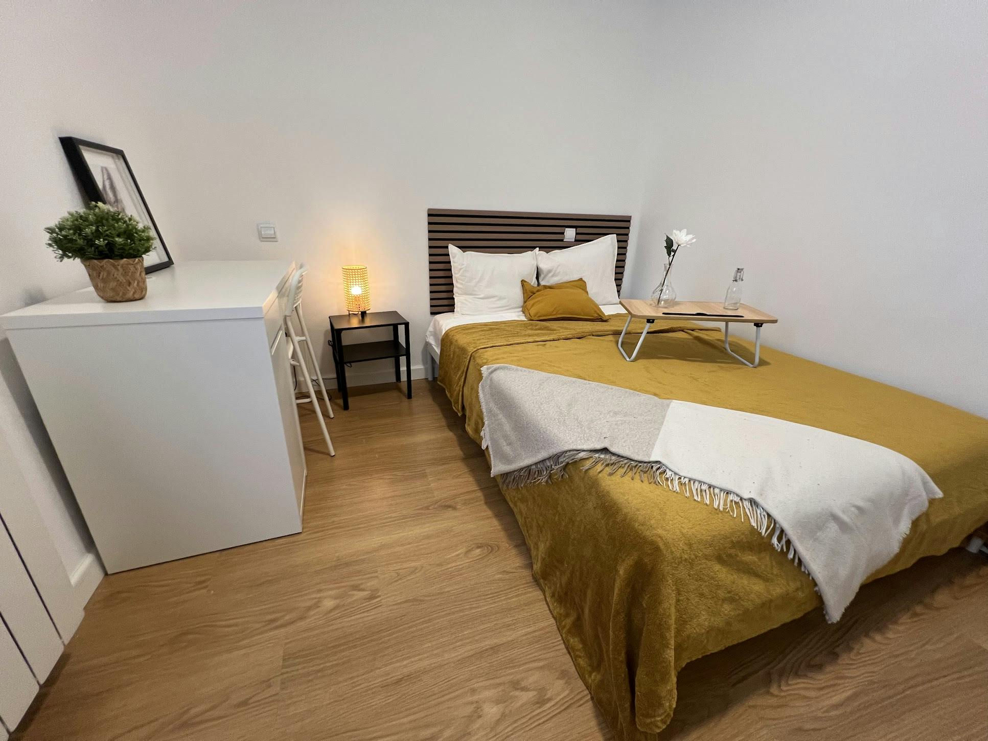 Calle de Caravaca, Madrid preview