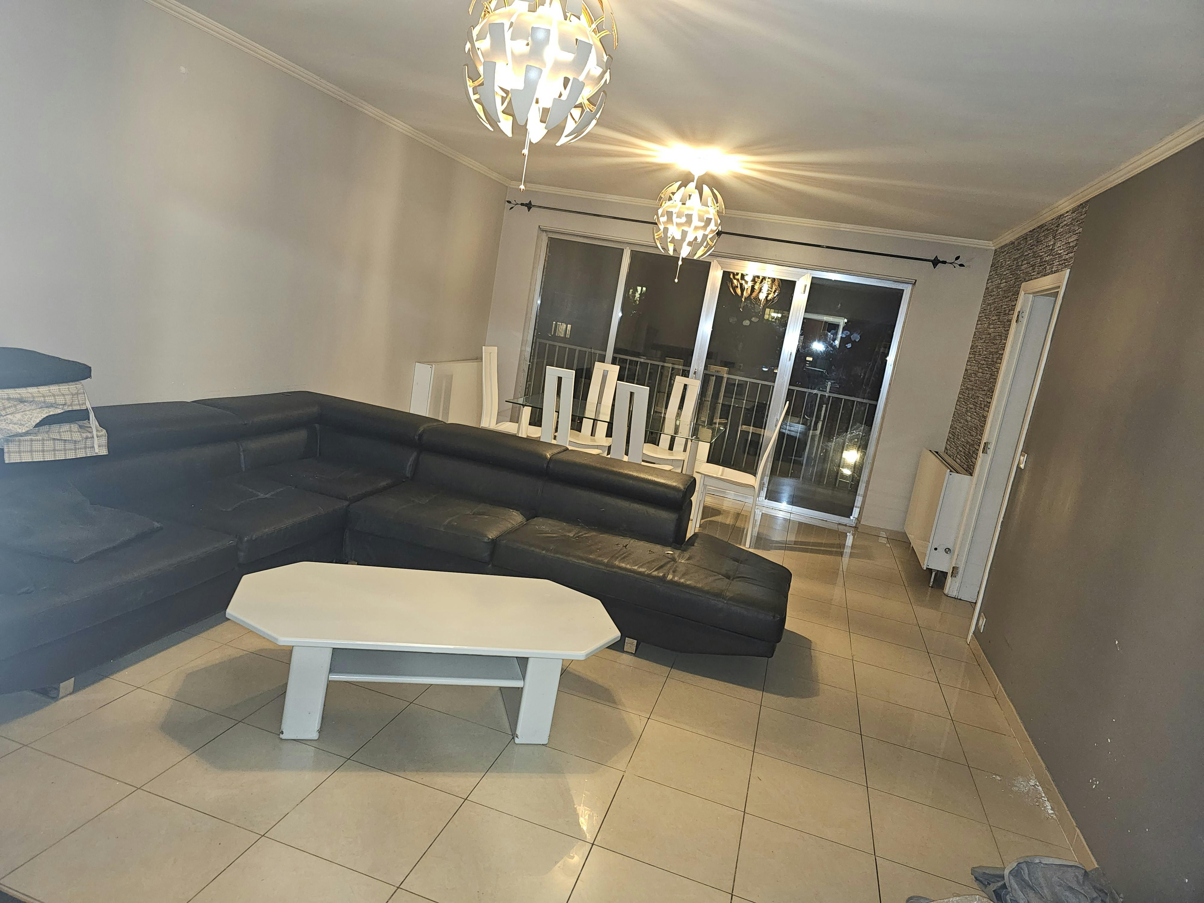 Chambre partagée à louer pour 400 €/mois à Sint-Pieters-Leeuw, Ruisbroeksesteenweg