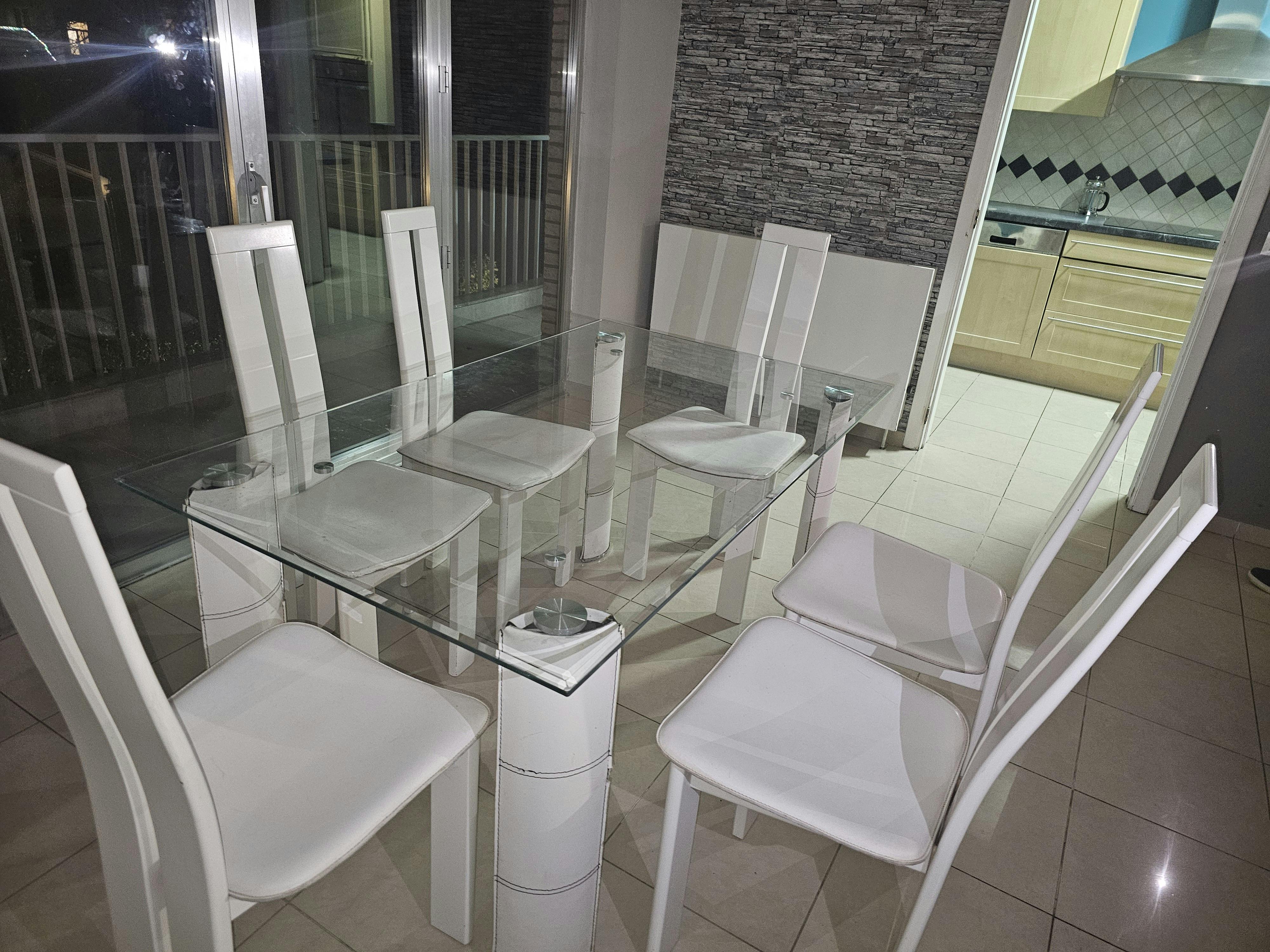 Shared room for rent for €400 per month in Sint-Pieters-Leeuw, Ruisbroeksesteenweg