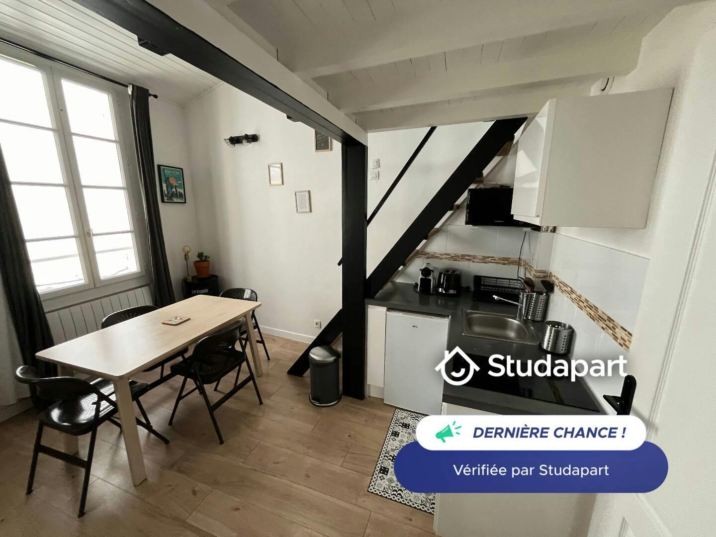 Mieszkanie do wynajęcia za 800 € miesięcznie w mieście La Rochelle, Rue des Canards