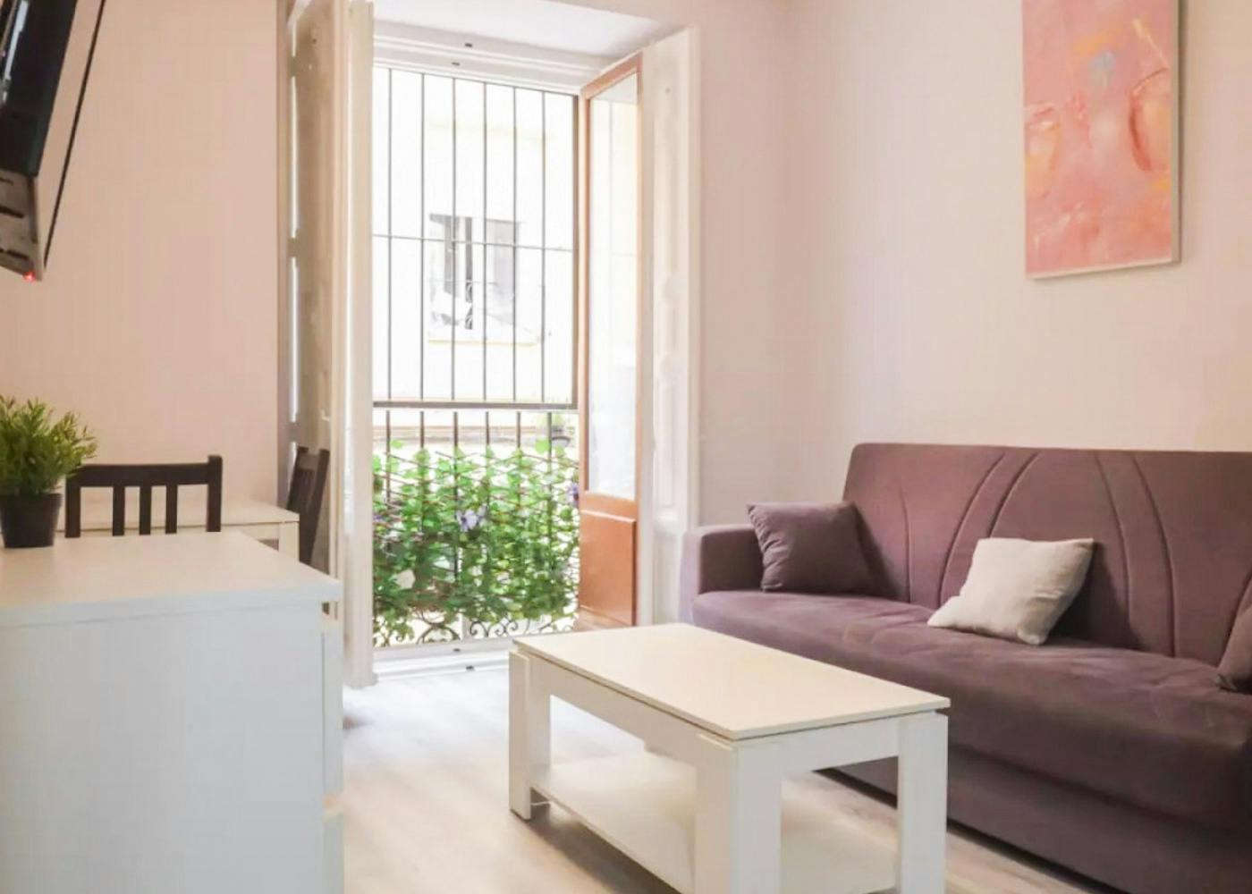 Apartamento en alquiler por 1280 € al mes en Madrid, Calle de Embajadores