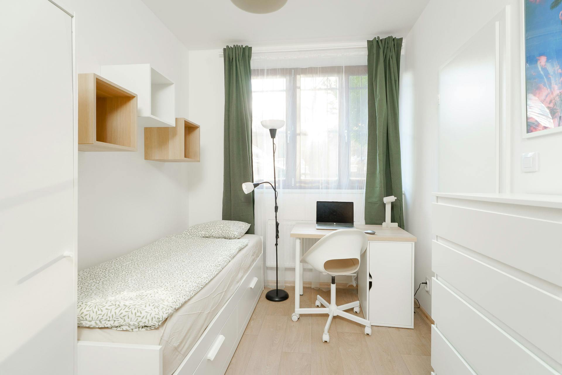 Studio for rent for CZK 22,900 per month in Hlavní město Praha, Kolčavka