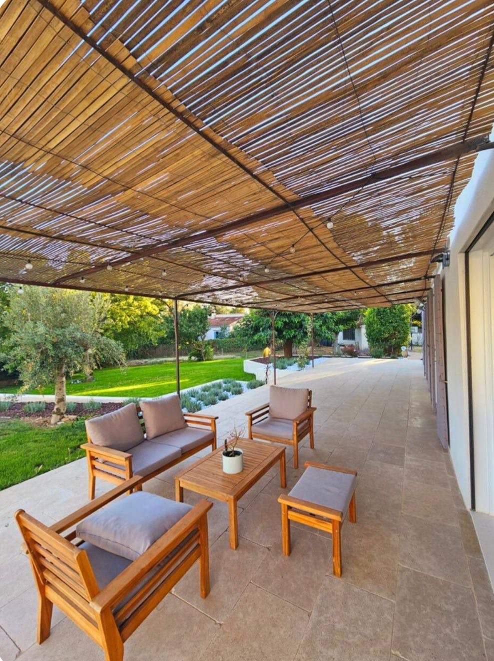 House for rent for €3,200 per month in Pourrières, Avenue des Bastides