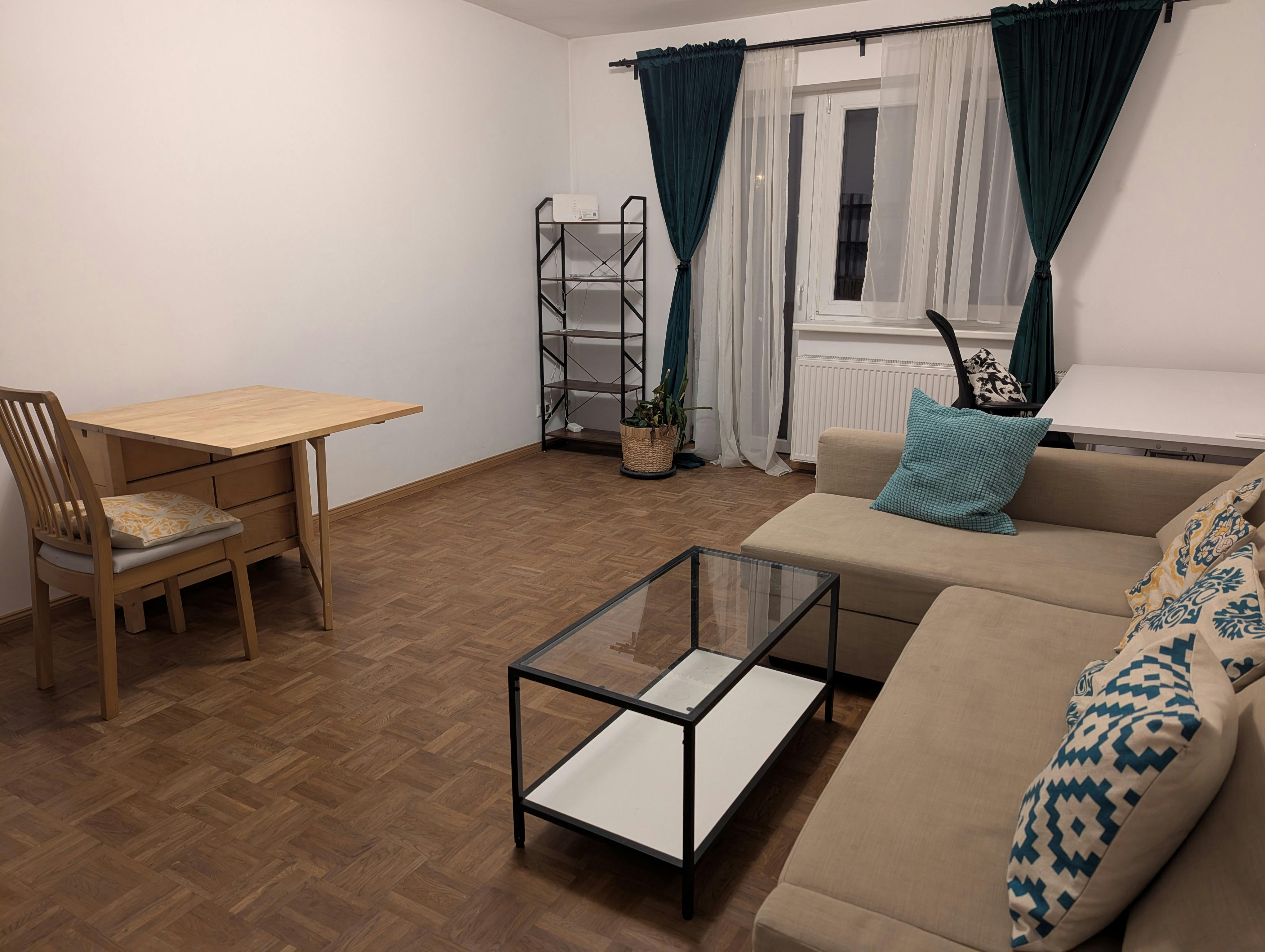 公寓 正在以 €1,400 的月租出租，其位于 Berlin, Grüntaler Straße