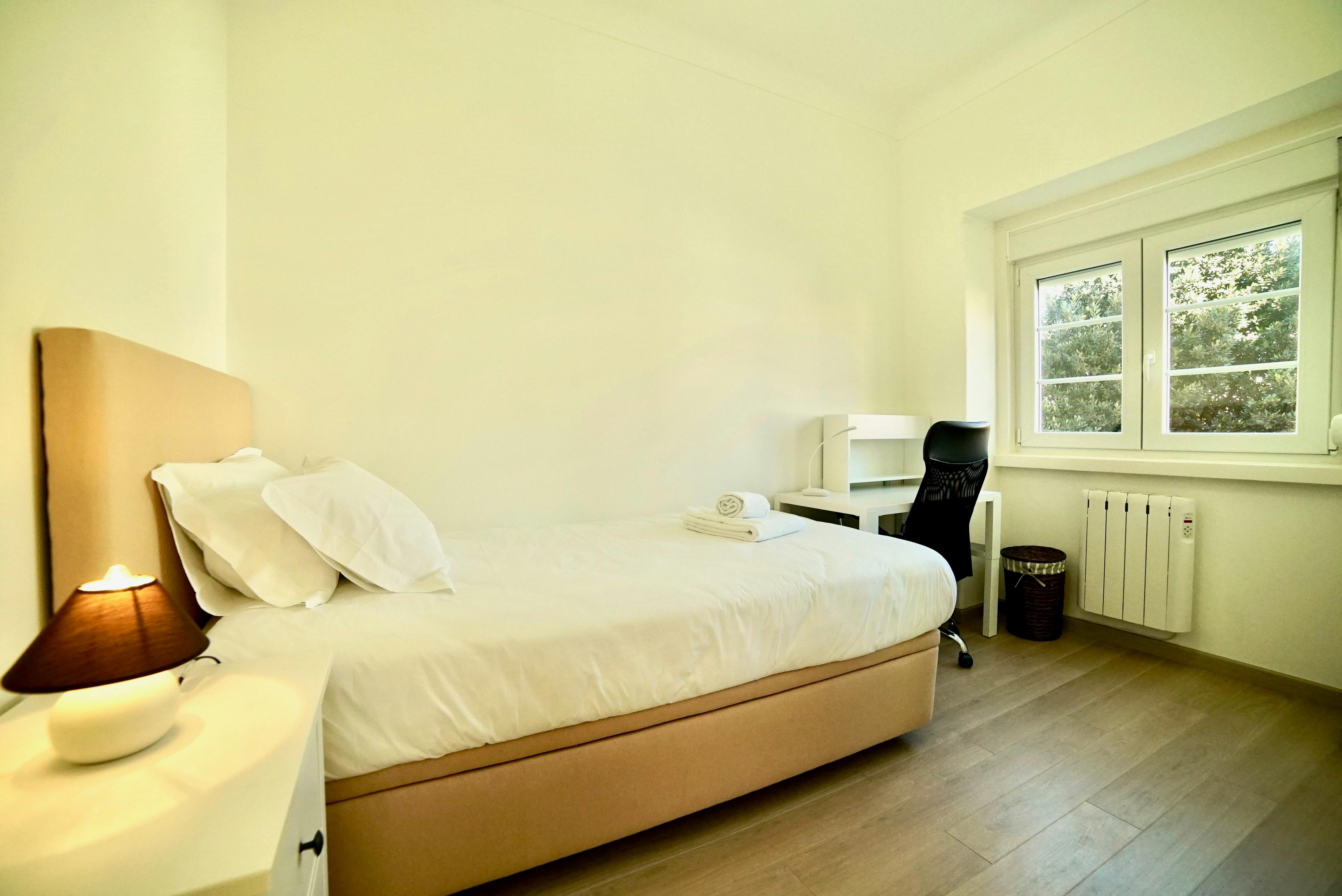 Habitación privada en alquiler por 495 € al mes en Lisbon, Rua Camilo Pessanha