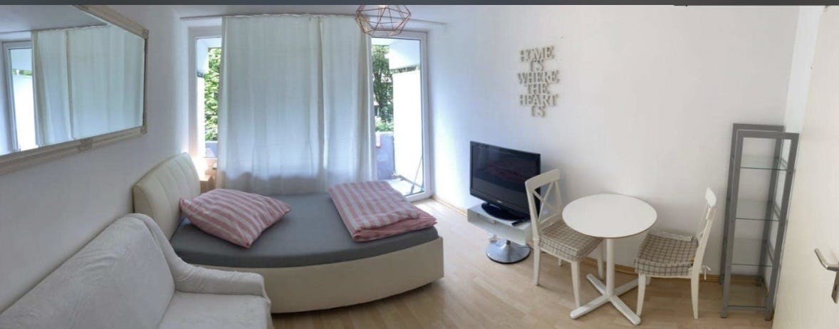Private room for rent for €1,200 per month in Munich, Landshuter Allee