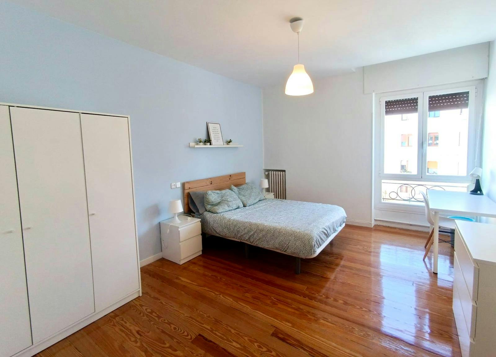 Habitación privada en alquiler por 490 € al mes en Pamplona, Calle de Sancho El Mayor