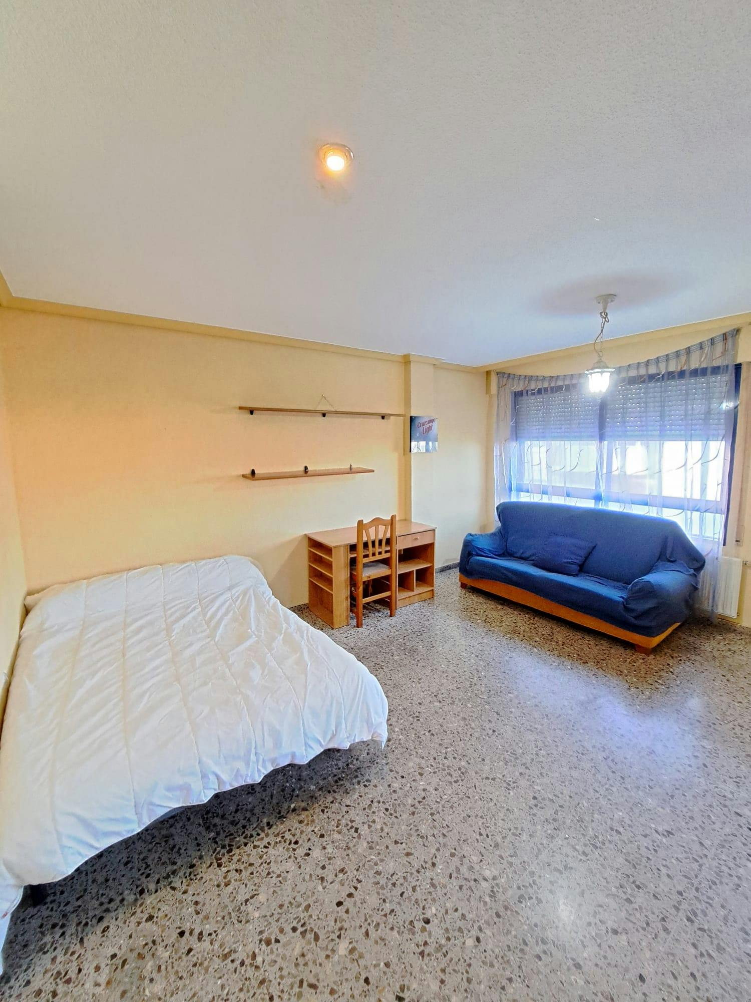 Privat rum att hyra för 370 € i månaden i Albacete, Calle Vistabella