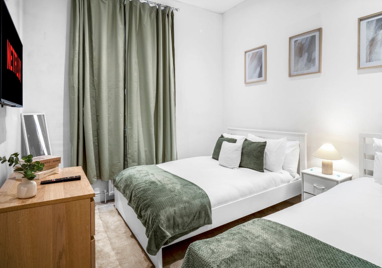 Квартира за оренду для 4 750 GBP на місяць у London, Greyhound Road