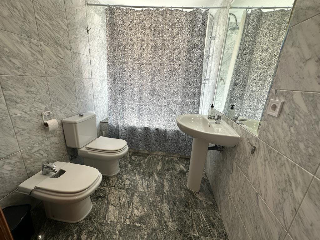 Single room Alicante, 1 bed, 9m² — photo 10