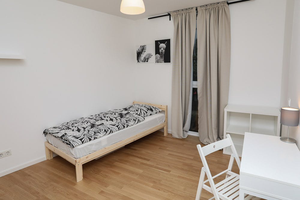 Private room for rent for €705 per month in Berlin, Bernhard-Weiß-Straße